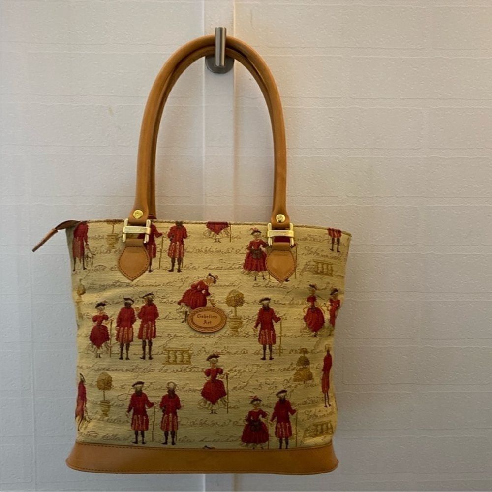 Gobelins art Vintage-Inspired Red and Tan Tote Bag